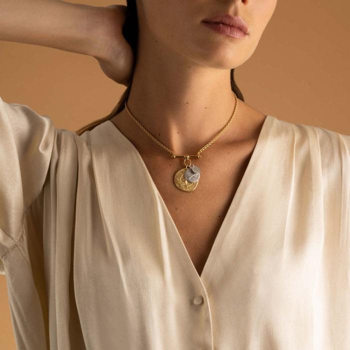Quel pendentif choisir pour une femme