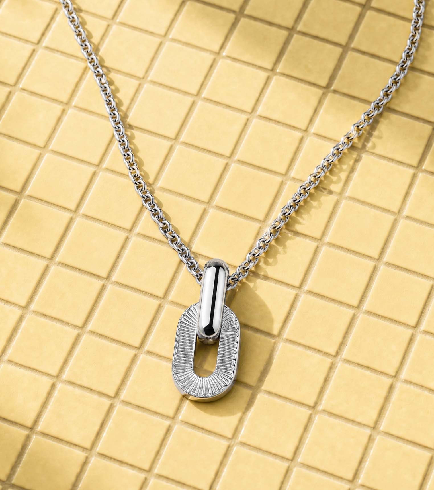 Chain, link, and pendant necklaces for women - Arthus Bertrand